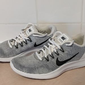 Nike Flex RN 2018 Size 7 Women's